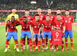 河南建业豪取三分，势不可挡